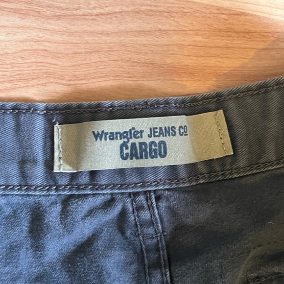Wrangler Cargo Pants - Picture 3 of 3